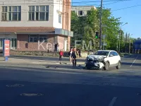 На перекрестке Горького-Фурманова вчера произошла авария