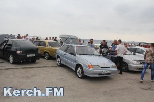 В Керчи прошел фестиваль тюнингованных авто