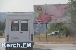 В Керчи водители грузовых автомобилей нарушают  ПДД, - читатель
