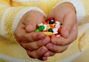 Кто отвечает за бесплатные лекарства для крымских малышей?