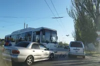 На кольце в районе Автовокзала Керчи произошло ДТП с автобусом