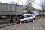 Новости: Водитель ВАЗа, столкнувшегося с КАМАЗом, - в тяжелом состоянии