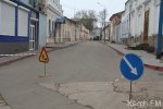 Новости » Общество: В Керчи перекрыта улица Театральная