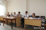 Новости » Общество: В Керчи хотят оштрафовать женщину за продажу овощей на улице