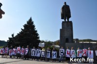 Новости » Политика: Власти не вызывают доверия народа Украины (опрос)