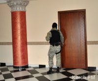 Вооруженные люди в масках ворвались в гостиницу «Керчь»