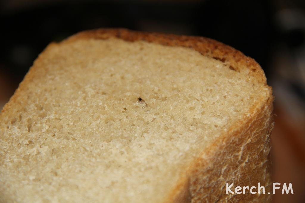Температура внутри хлеба. Керченский хлебокомбинат Керчь. Хлебозавод Керчь. Пустоты внутри хлеба.