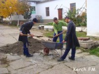 Новости » Милосердие: Керчане собрали деньги и сделали дорогу перед интернатом