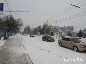 Новости » Общество: ГАИ просит керчан не выезжать на машинах