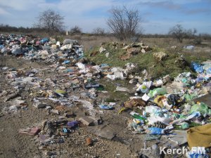 Новости » Экология: В поселке Багерово под Керчью чиновники ответят за горы мусора