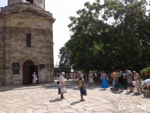 Новости » Общество: В Керчи МЧС проверила храмы и церкви в преддверье Пасхи