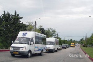 Новости » Общество: В Керчи пробки на дорогах, идет ремонт водовода на Кирова