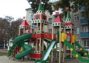 В Керчи установят игровые площадки - подарок из Мордовии
