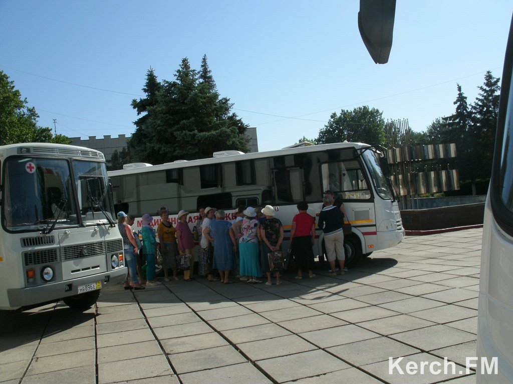 Автобусы керчь. Автобусы Керчь.ФМ. Керчь автобусы фото. Маршрутки Керчь 2008 год фото. Смотреть видео про автобусы в Керчи.