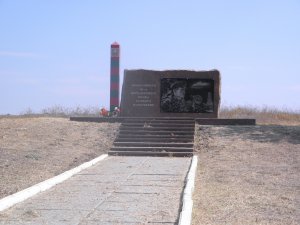 Новости » Общество: В Керчи ко Дню города памятники приведут в порядок