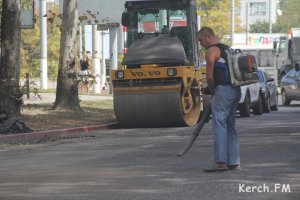 Новости » Общество: В Керчи начали ремонтировать дороги