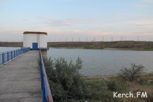 Новости » Экология: Продолжается переброска воды в Северо-Крымский канал для нужд Керчи