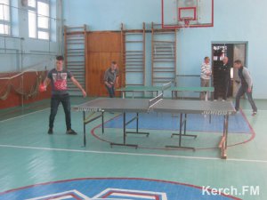 В Керченском лицее прошли еще одни соревнования по настольному теннису