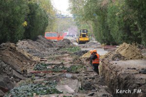 Новости » Коммуналка: Во многих квартирах по улице Айвазовского вода отсутствует