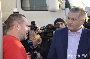 Новости » Общество: В Керчь приехал Сергей Аксенов