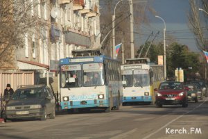 Новости » Общество: Троллейбусы в Крыму пока работать не будут