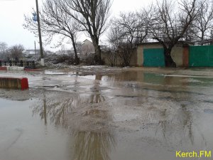 Новости » Криминал и ЧП: В Керчи разваливается мост в Аршинцево