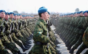 На службу по контракту в ВС России примут 1700 крымчан