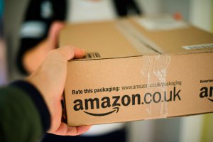 Новости » Общество: Крупнейший интернет-магазин Amazon прекращает сотрудничать с Крымом