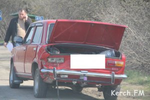Новости » Криминал и ЧП: На въезде в Керчь автомобиль BMW въехал в ВАЗ