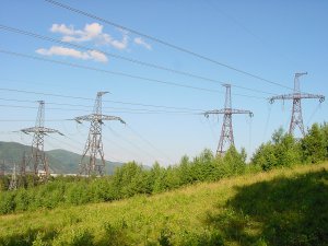 Для повышения КПД энергоснабжения Крыму нужно заменить сети