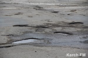 В Керчи за год сильно разбили дороги (фото и видео)