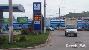 Новости » Общество: Цены на бензин в Крыму средние по РФ, - ФАС