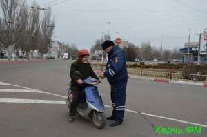 Новости » Общество: ГИБДД составили три протокола на мотоциклистов