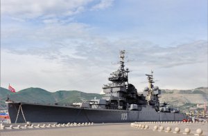 В Керчь на ремонт могут отправить крейсер - музей