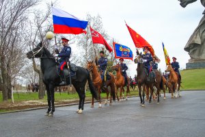 Новости » Общество: В Керчь прибудут  казаки на конях