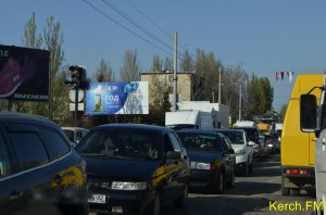 В Керчи нет светофора на самом опасном перекрестке (видеорегистратор)