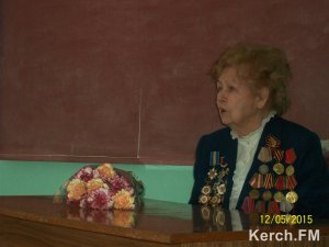 Новости » Общество: В Керченском медколледже рассказали, как спасали жизни на войне