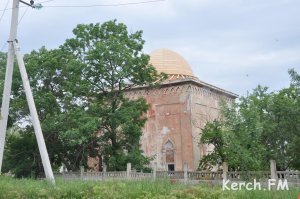 Новости » Общество: В Керчи на мечети установили купол