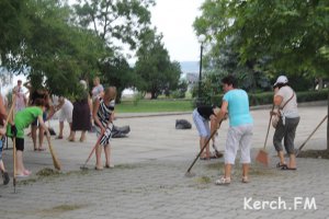 Новости » Общество: В Керчи прошел субботник