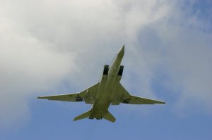 Новости » Общество: РФ разместит в Крыму эскадрильи Ту-22М3