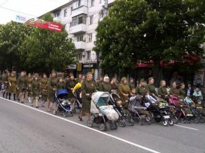 Новости » Общество: В Керчи родилось меньше детей, чем в Евпатории и Ялте