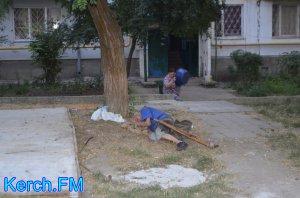 Новости » Общество: В Керчи спасли мужчину, который больше четырех суток лежал на улице