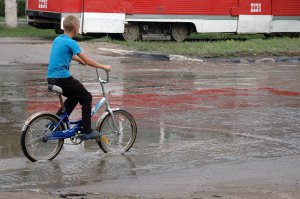 По улице Ворошилова в Керчи порыв водовода