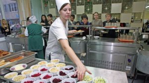 Новости » Общество: В Крыму для учеников младших классов сохранят бесплатное питание