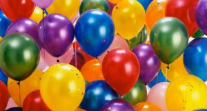 Новости » Общество: В День города школьники Керчи выстроятся в торт из шаров