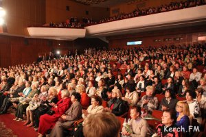 Новости » Культура: В Керчи отметят День пожилого человека и День учителя