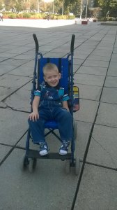 Новости » Общество: Керчане собрали 14 000 рублей ребенку, у которого украли инвалидную коляску
