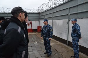 Новости » Общество: Условия содержания  осужденных в Керчи проверил главный по крымским тюрьмам