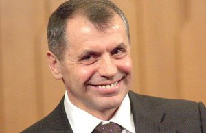 Константинову украинская прокуратура повестками поднимает настроение