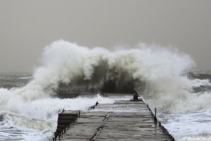 Новости » Общество: Керченская переправа может приостановить свою работу из-за погоды